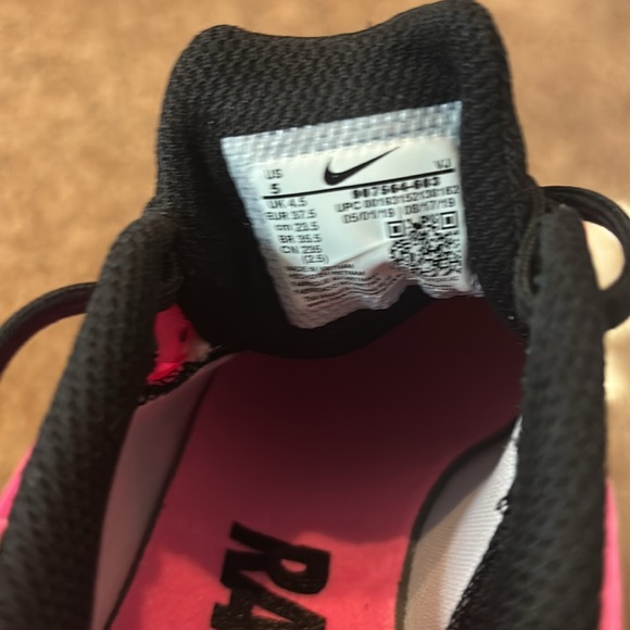 Pink and Black Nike Racing Track Shoes with Spikes - Picture 6 of 6